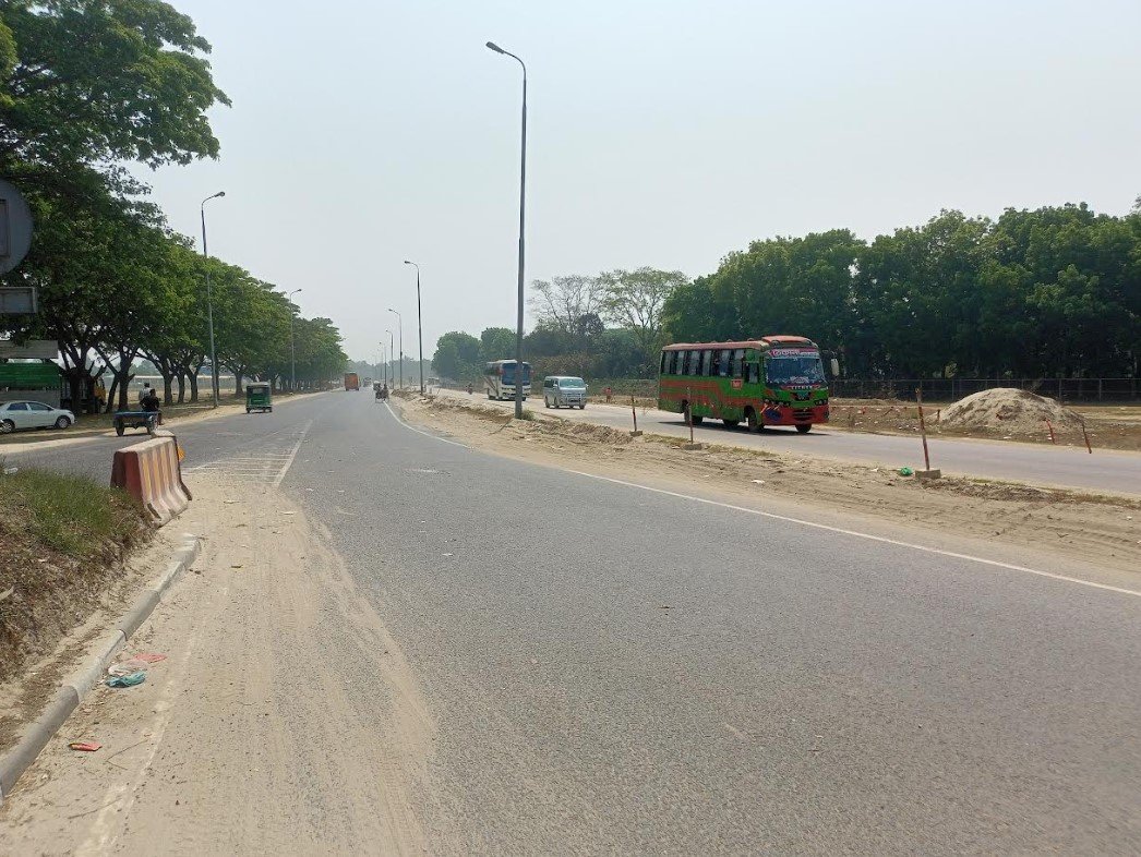 সাড়ে ৯ ঘন্টা পর ঢাকা-টাঙ্গাইল-যমুনা সেতু মহাসড়কে যান চলাচল স্বাভাবিক