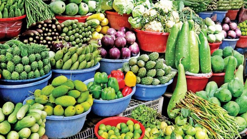 ঈদ পরবর্তী চট্টগ্রাম নগরীতে ক্রেতা নেই বাজারে