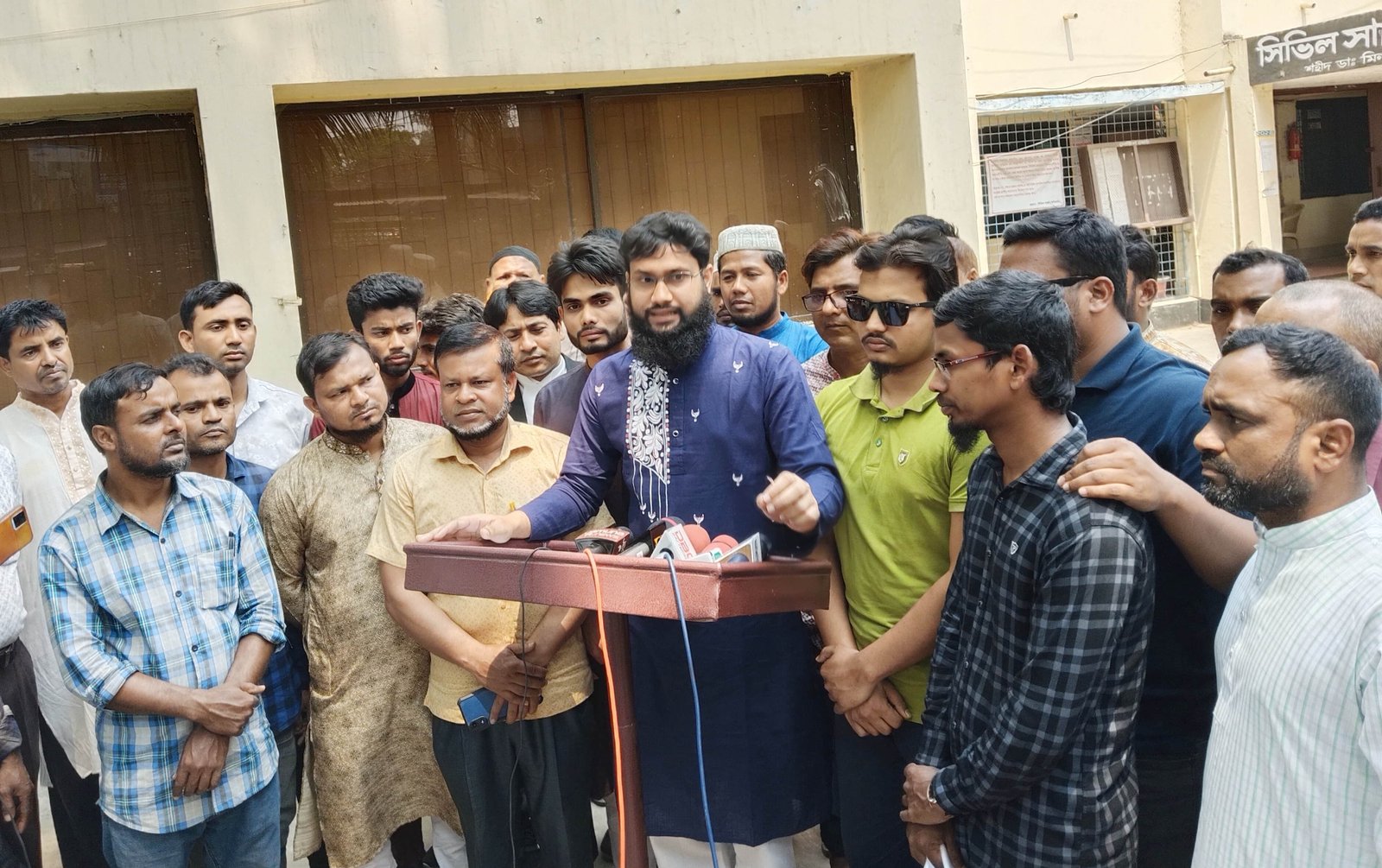 জেলা স্বাস্থ্যবিভাগের দুর্নীতি ও নানা অনিয়ম নিয়ে এনসিপির যুগ্ম আহবায়ক প্রেস ব্রিফিং
