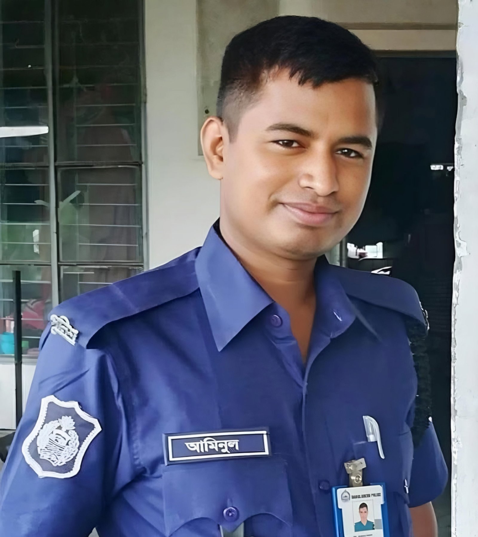 কিশোরগঞ্জে বাসা থেকে পুলিশের ঝুলন্ত মরদে*হ উদ্ধার