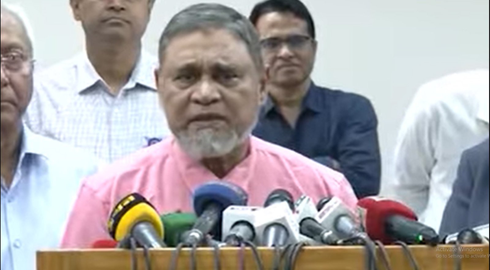 প্রবাসীদের ভোট দান নিশ্চিতে জাতির কাছে প্রতিশ্রুতিবদ্ধ: সিইসি