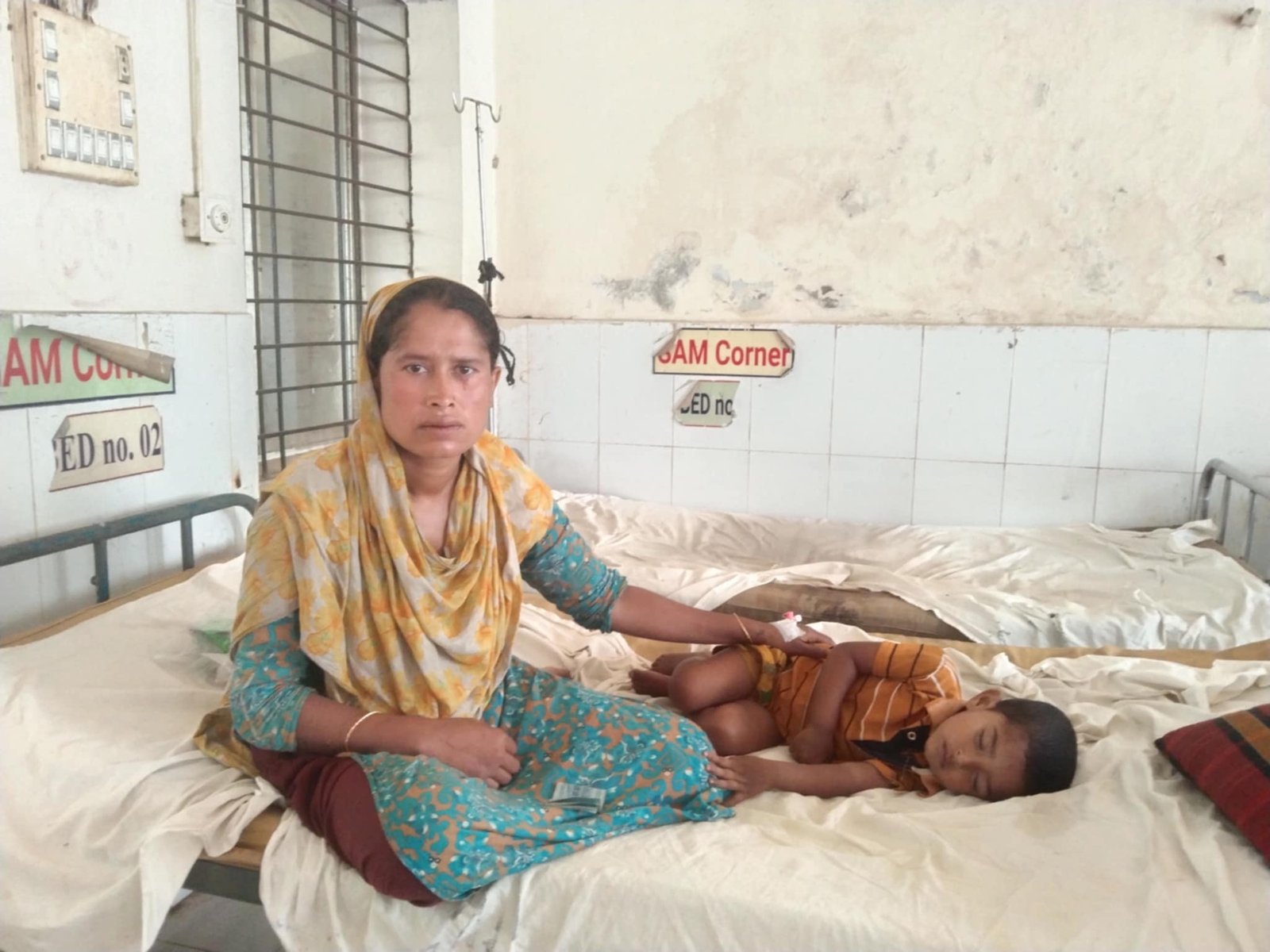 ঝিনাইগাতীতে যৌতুকের দাবিতে গৃহবধূকে পিটিয়ে আহত