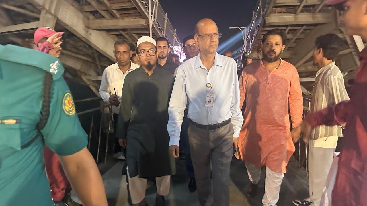 হাতিরঝিলে বৈশাখী মেলা পরিদর্শনে রাজউক চেয়ারম্যান, প্রস্তুতির নির্দেশ