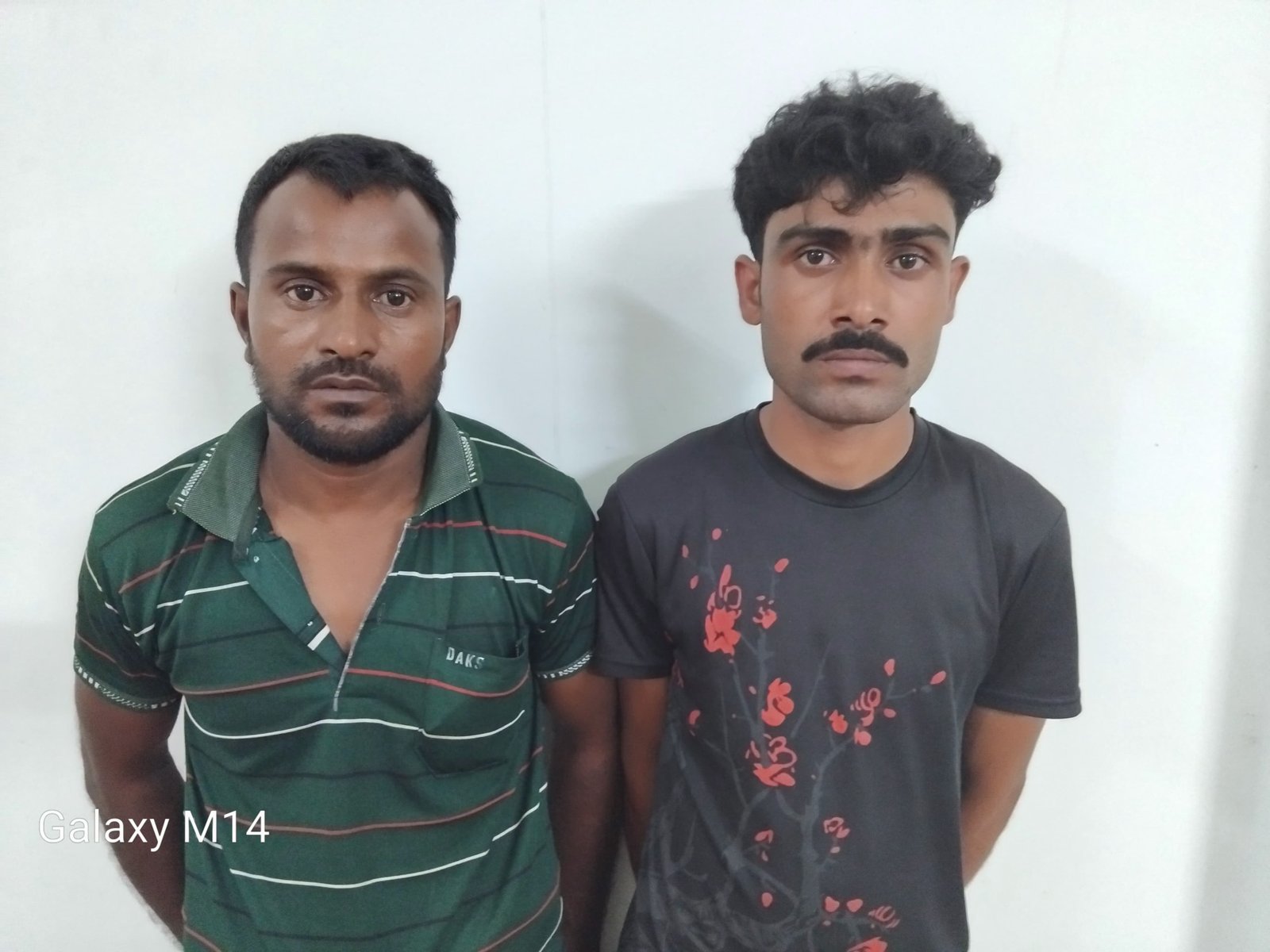 কুড়িগ্রামে ৪৭ কেজি গাঁজাসহ ২ জনকে গ্রেপ্তার করেছে র্যাব, ট্রাক জব্দ