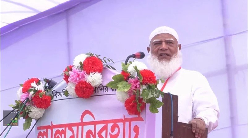 যারা দেশকে ভালোবাসে তারা দেশ ছেড়ে পালায় না: জামায়াত আমির