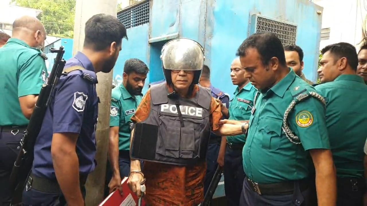 তিন হত্যা মামলার দীপু মনি, পলক, কামরুলসহ ৬ জন গাজীপুর আদালতে