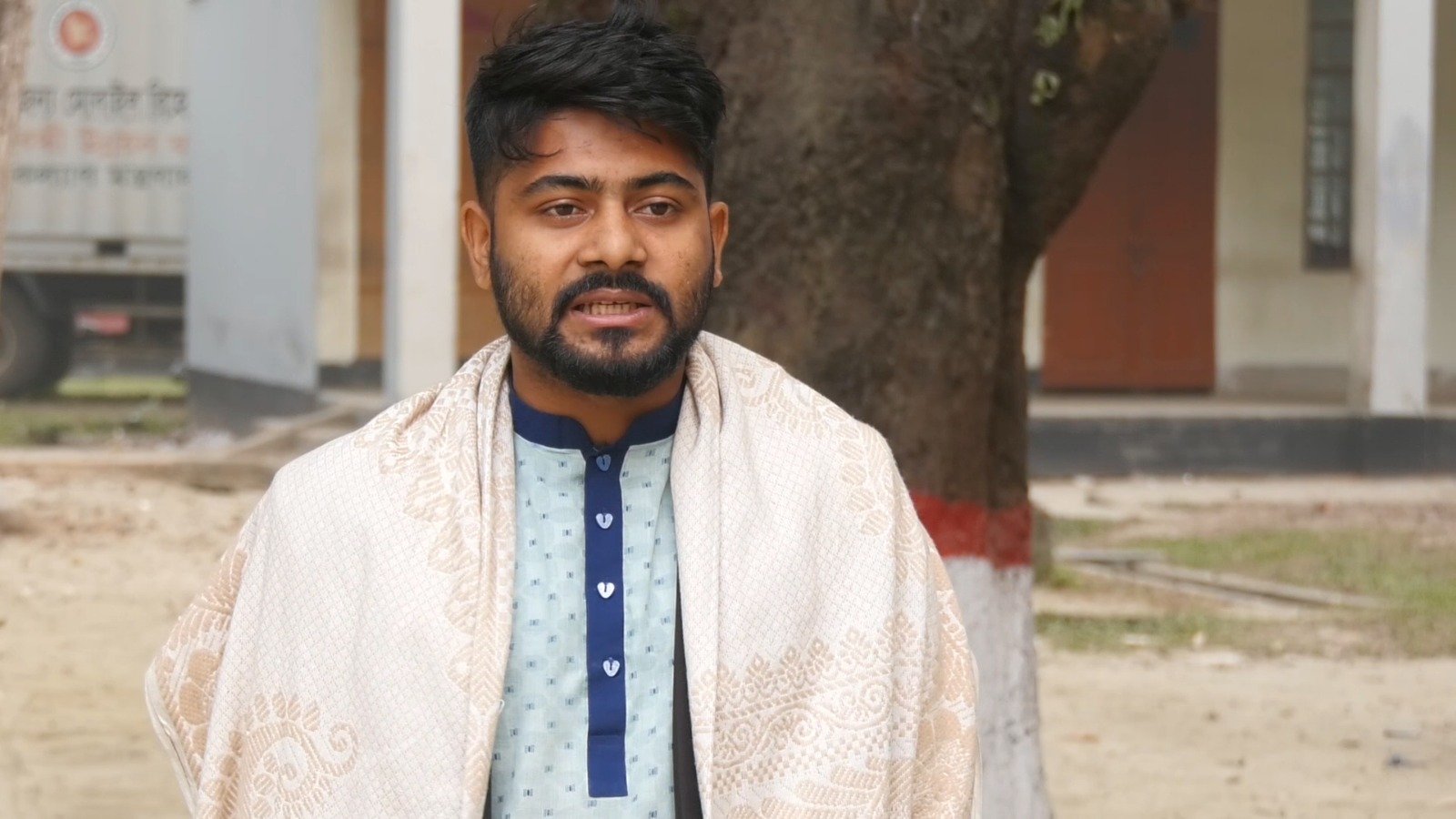 ফেসবুক লাইভে এসে নিজের ও পরিবারের নিরাপত্তা চাইলেন বৈষম্যবিরোধী ছাত্র আন্দোলনের আহ্বায়ক