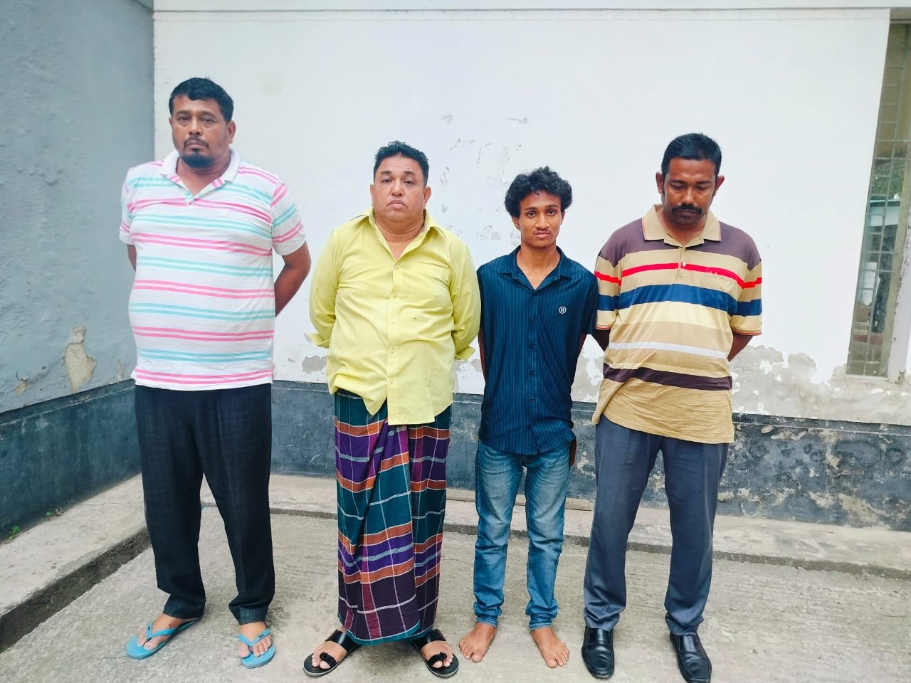 বাগেরহাটে মুক্তিপনের দাবিতে আটক ৩ শ্রীলঙ্কান নাগরিক উদ্ধার, আটক ৪