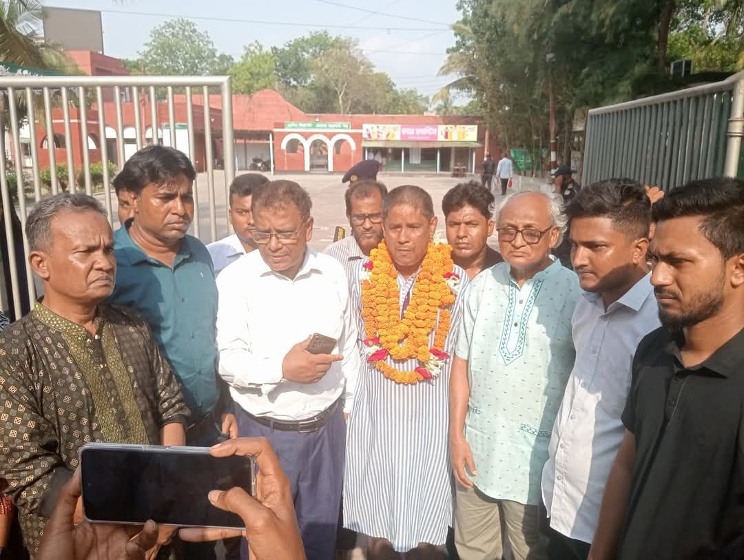 জামিনে মুক্তি পেয়েছেন কালের কণ্ঠের উপজেলা প্রতিনিধি