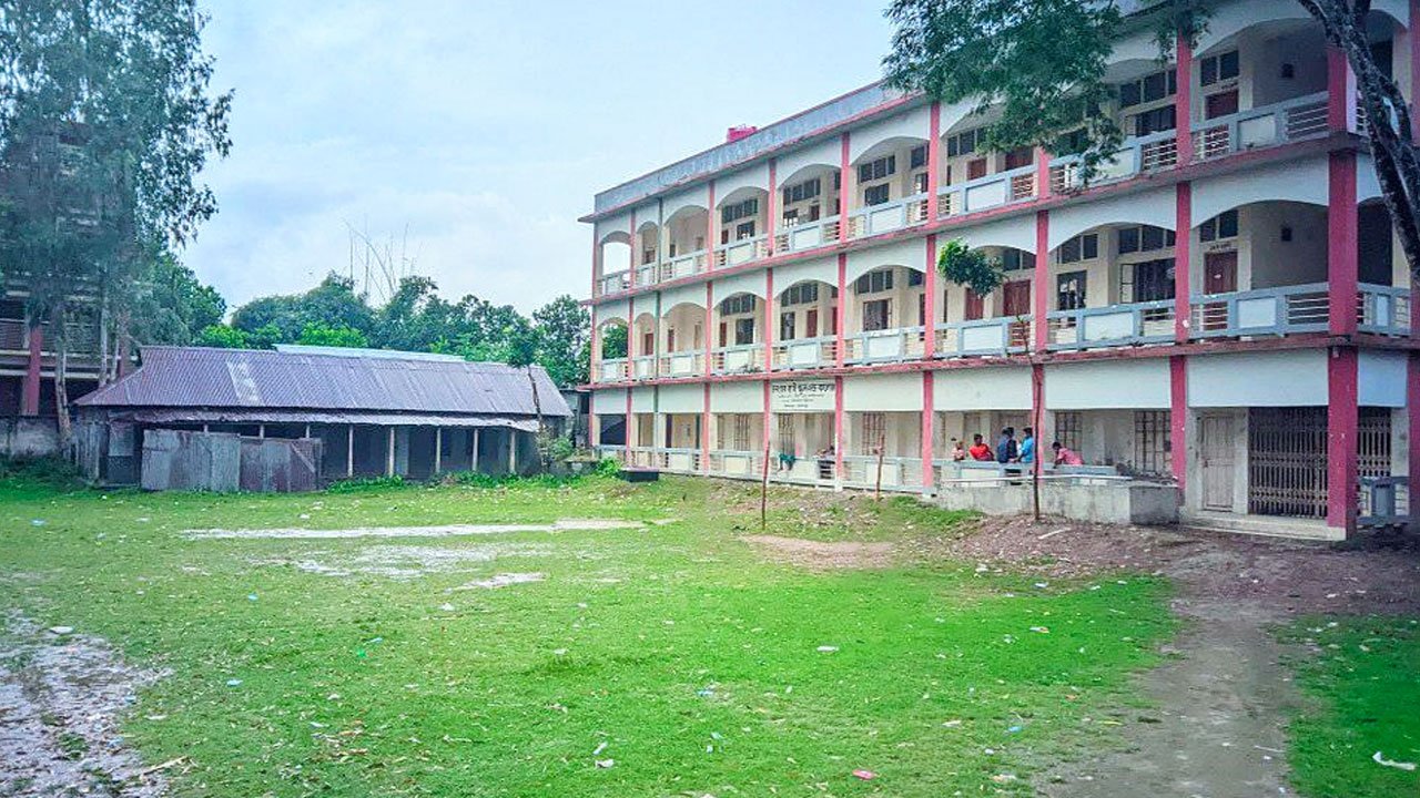 জামালপুরে এসএসসি ও দাখিল পরীক্ষায় অসদুপায়: ১৭ শিক্ষার্থী বহিষ্কার, ৮ শিক্ষককে অব্যাহতি