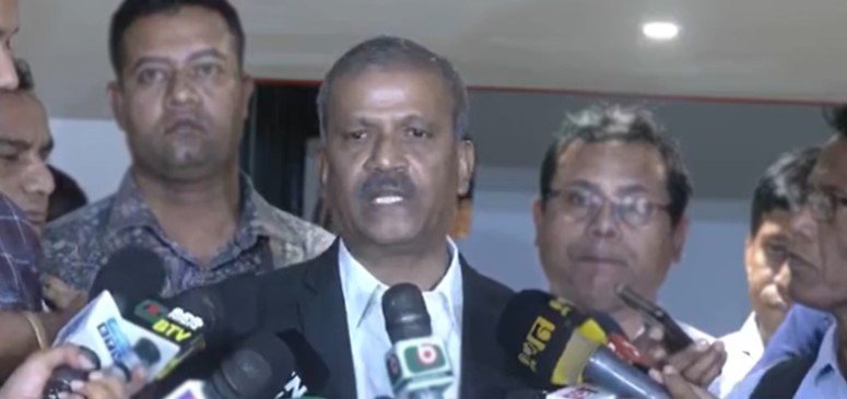 আইন মন্ত্রণালয়ের মতামত না নিয়ে ইশরাকের গেজেট প্রকাশে ইসির সিদ্ধান্ত : আসিফ নজরুল