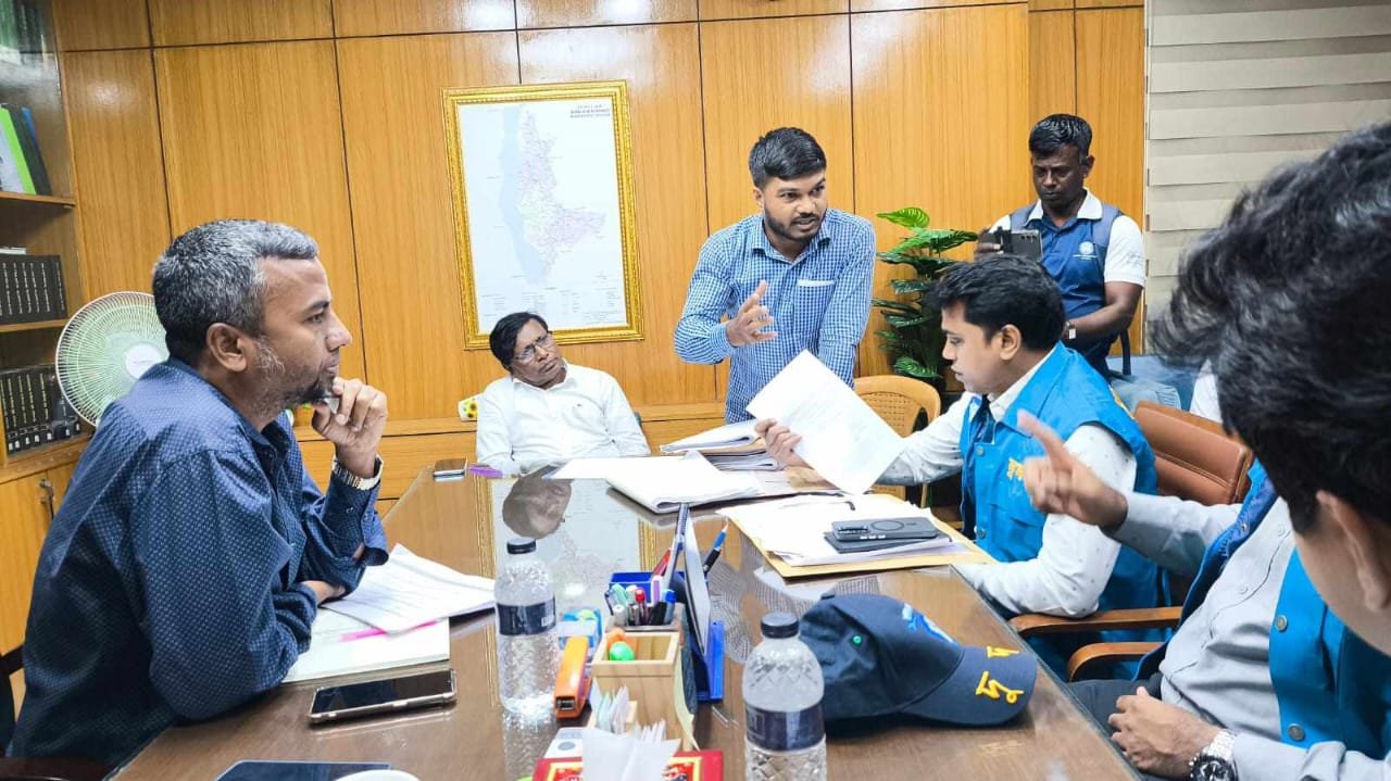 জামালপুরে এলজিইডি কার্যালয়ে ৫ কোটি টাকার প্রকল্পের অনুসন্ধানে দুদকের অভিযান