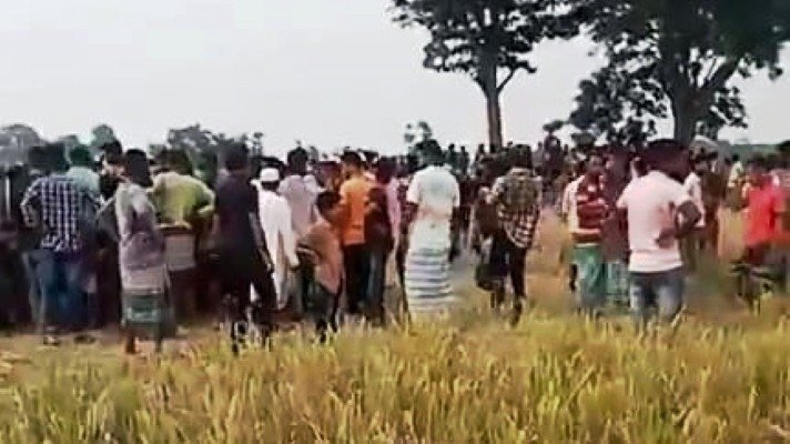 নেত্রকোণায় ধান ক্ষেতে গলাকাটা অবস্থায় যুবকের লাশ উদ্ধার