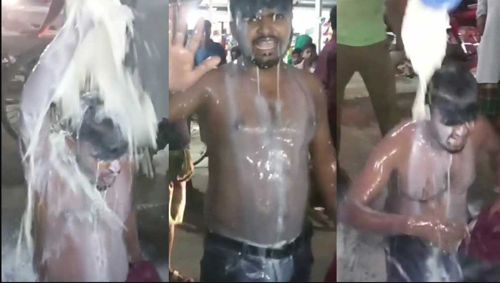 অনলাইন জুয়ায় শেষ ঘরবাড়ি-মোটরসাইকেল শোরুম, সর্বস্বান্ত হয়ে দুধ দিয়ে গোসল