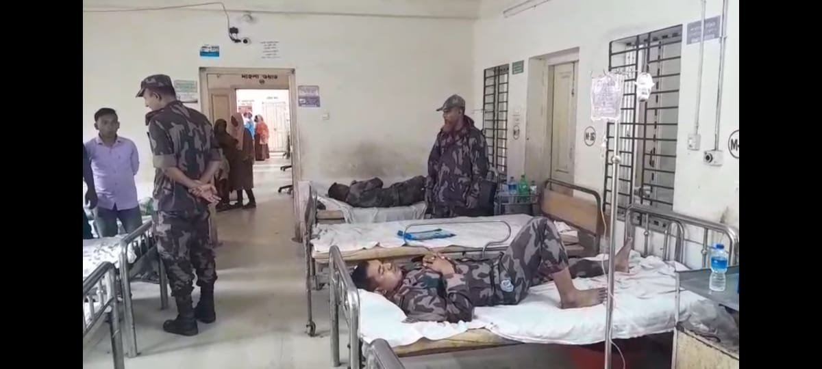মাদক কারবারিদের হামলায় বিজিবি'র ২ সদস্য আহত