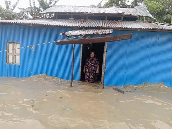 ঘূর্ণিঝড় শক্তির প্রভাবে ভোলায় নৌযোগাযোগ বন্ধ, নিম্নাঞ্চল প্লাবিত, অতিবৃষ্টিতে জলাবদ্ধতা