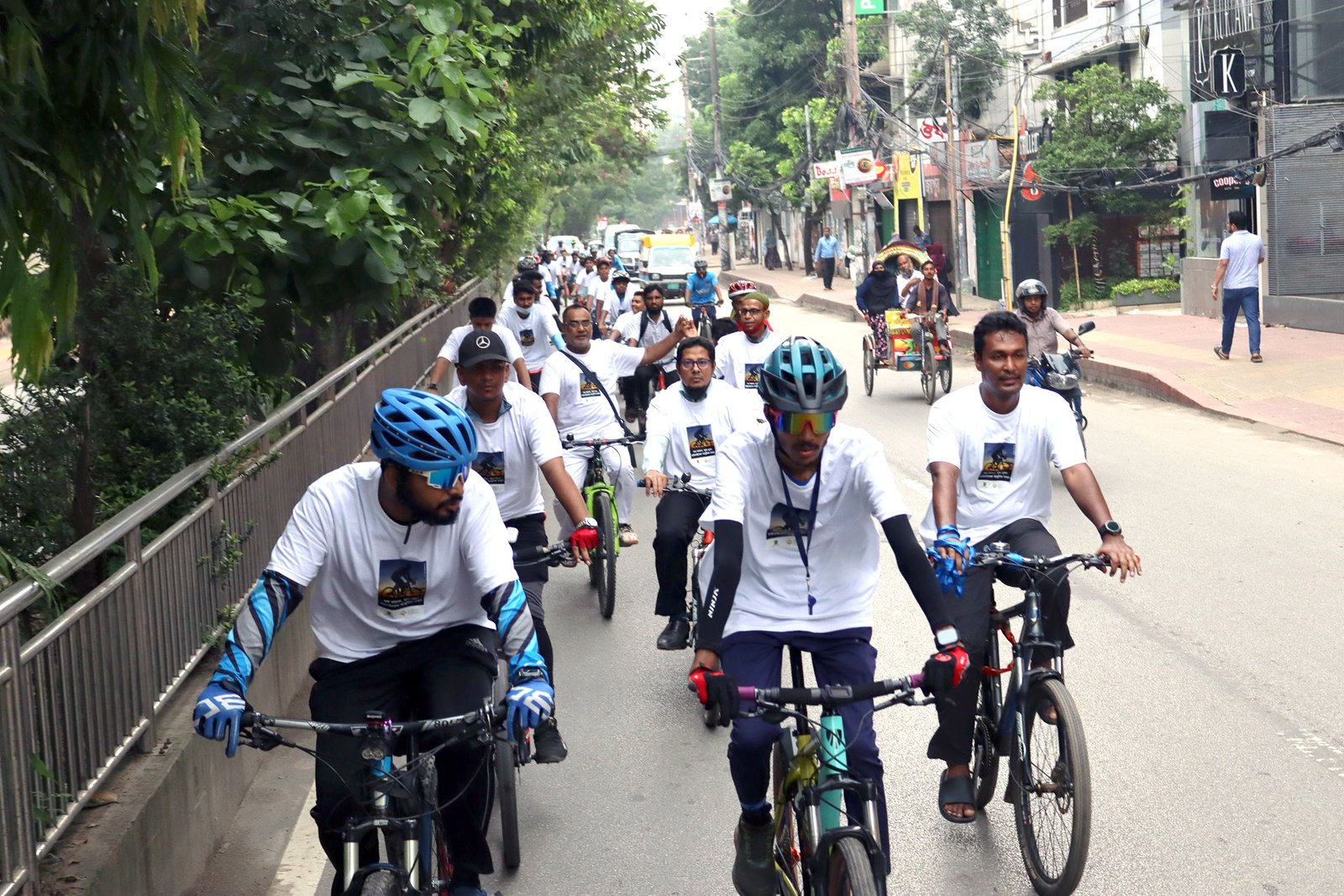 বিশ্ব বাইসাইকেল দিবস উপলক্ষে রাজধানীতে র্যালি ও অবস্থান কর্মসূচি