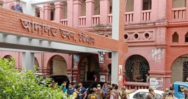 চট্টগ্রামে শিক্ষার্থী ধর্ষণের দায়ে মাদ্রাসা শিক্ষকের আমৃত্যু কারাদণ্ড