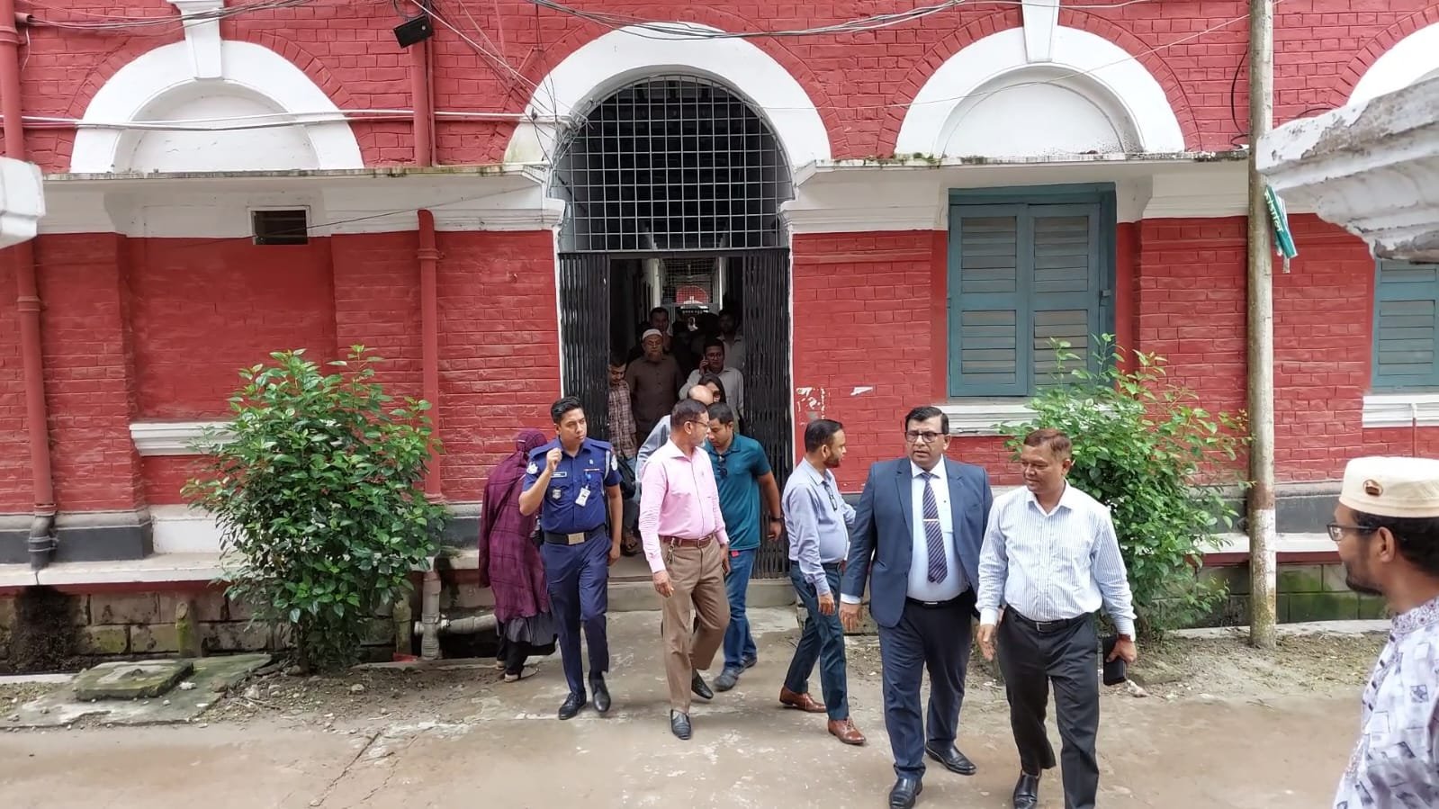 ময়মনসিংহ বোর্ডে অনুপস্থিত ৮৮০, বহিস্কার এক শিক্ষার্থী
