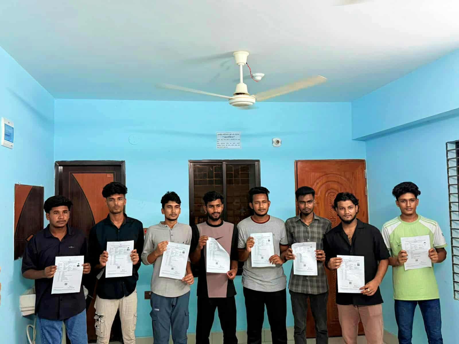 প্রবেশপত্র পেয়ে স্বস্তি- পরীক্ষায় দেওয়ার সুযোগ পেল জামালপুরের সেই ১২ শিক্ষার্থী