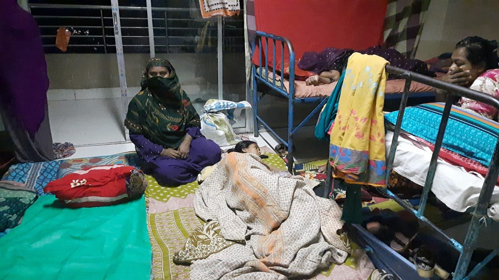 ঝিনাইদহে কিশোরী ধর্ষনের অভিযোগ, হাসপাতালে ভর্তি, থানায় মামলা