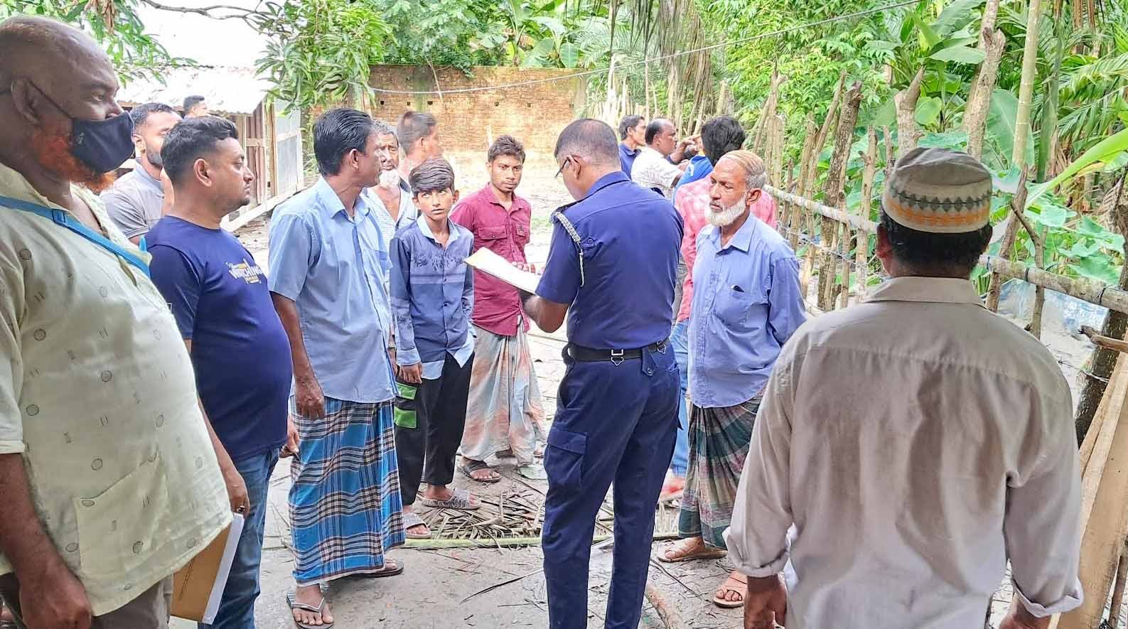 বাগেরহাটে যুবকের ঝুলন্ত মরদেহ উদ্ধার, পারিবারিক কলহে আত্মহত্যার অভিযোগ