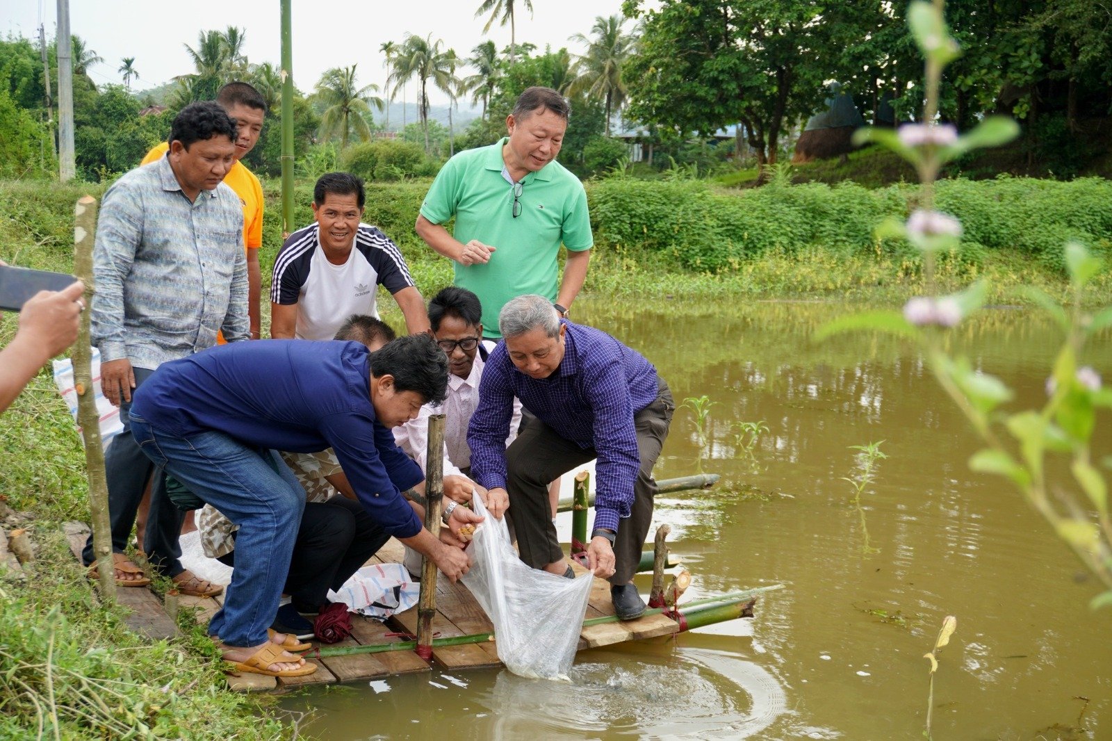 জুরাছড়িতে মাছের পোনা অবমুক্ত,পার্বত্যাঞ্চলে মৎস্য খাতে উন্নয়নের আশা