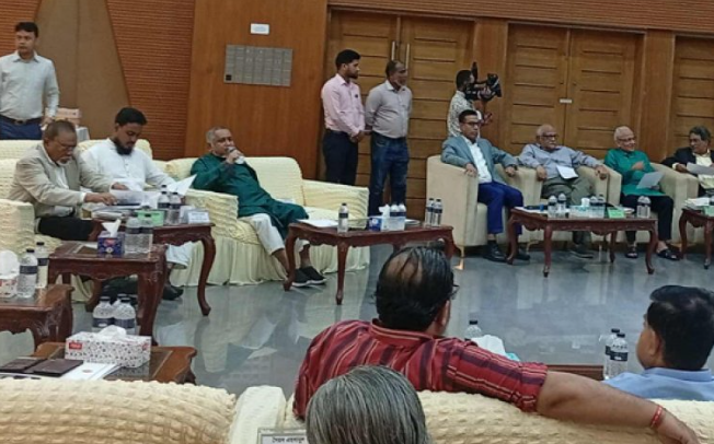নারী আসন ও দ্বিকক্ষ পার্লামেন্ট নিয়ে আলোচনা: দ্বিতীয় ধাপে চলছে জাতীয় ঐকমত্য কমিশনের বৈঠক