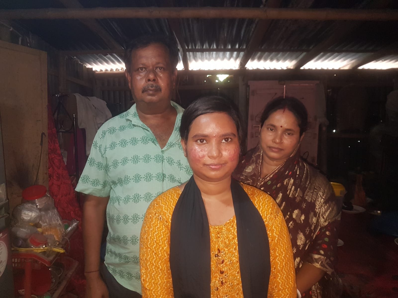প্রিয়ন্তী দারিদ্র্যতাকে জয় করে জিপিএ-৫, কলেজে ভর্তি নিয়ে শঙ্কায়
