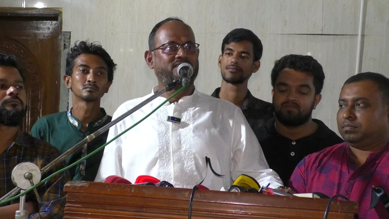 তারেক রহমানকে নিয়ে কটুক্তি করায় মাসুল গুনতে হবে : কেন্দ্রীয় বিএনপির প্রচার সম্পাদক সুলতান সালাউদ্দিন টুকু