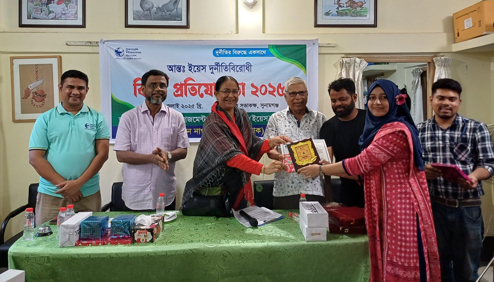 সুনামগঞ্জে সনাকের বিতর্ক প্রতিযোগিতা: দুর্নীতিমুক্ত দেশ গড়তে তারুণ্যের সাহসী শক্তিকে কাজে লাগাতে হবে