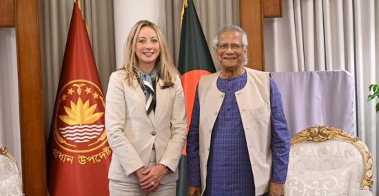 বাংলাদেশে স্টারলিংক চালুর প্রশংসা, ইউনূসের উদ্যোগকে বৈশ্বিক দৃষ্টান্ত বললেন স্পেসএক্সের ভাইস প্রেসিডেন্ট