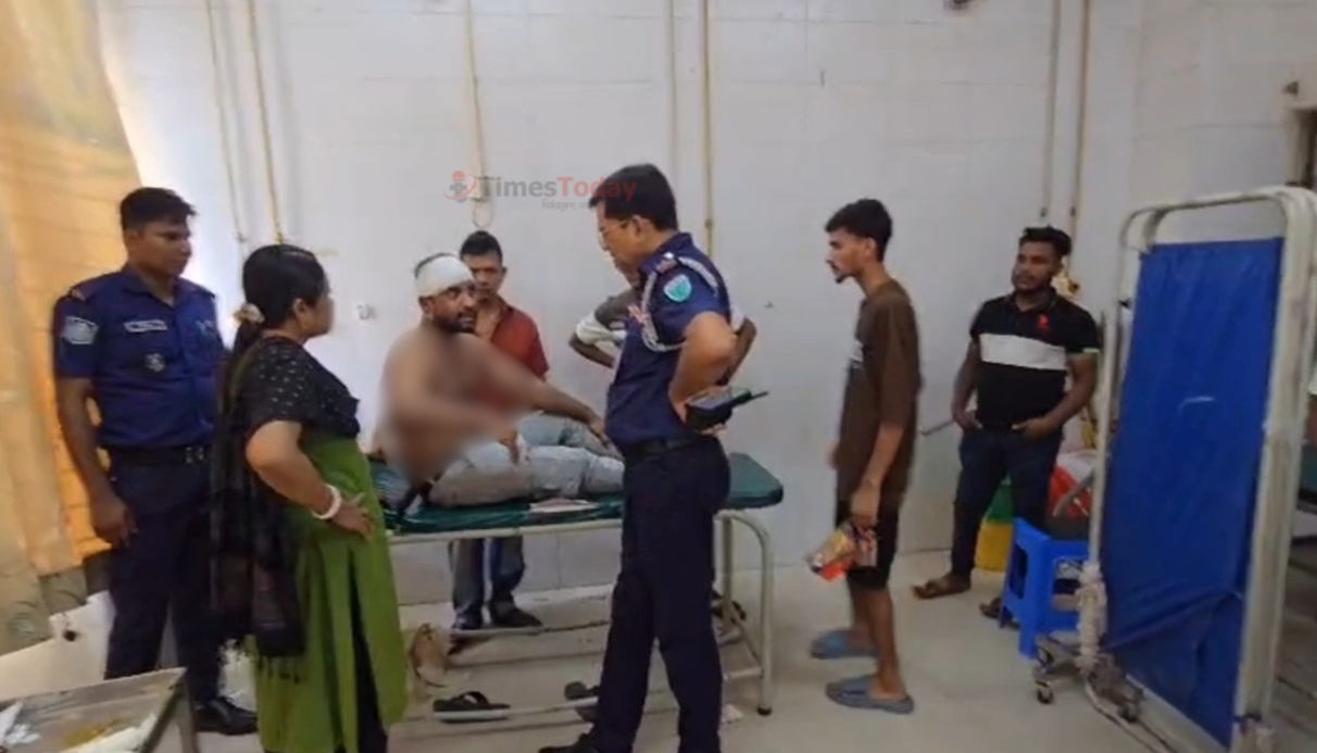 সুনামগঞ্জে ক্লিনিকে ঢুকে চিকিৎসকের ওপর হামলা ও ছুরিকাঘাত