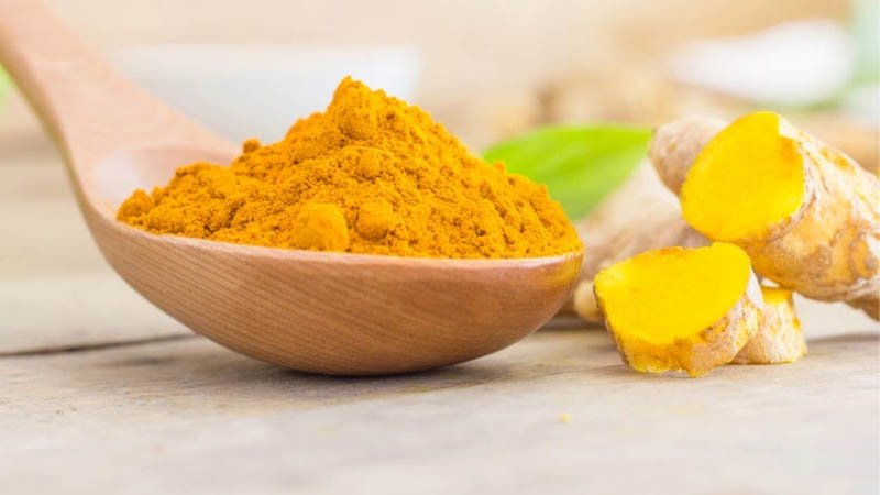 কাঁচা হলুদ ও পুরুষ স্বাস্থ্য: প্রজনন ক্ষমতা ও মানসিক চাপ নিয়ন্ত্রণের সহায়ক