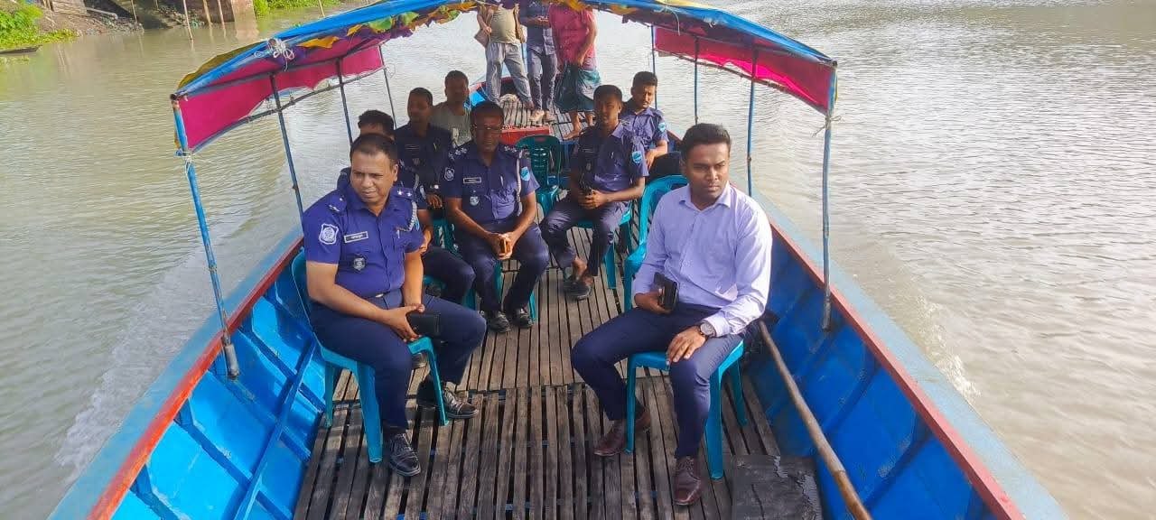 আড়িয়াল বিলে ভ্রাম্যমান আদালতে বিভিন্ন আইনে সাজাসহ অর্থদণ্ড