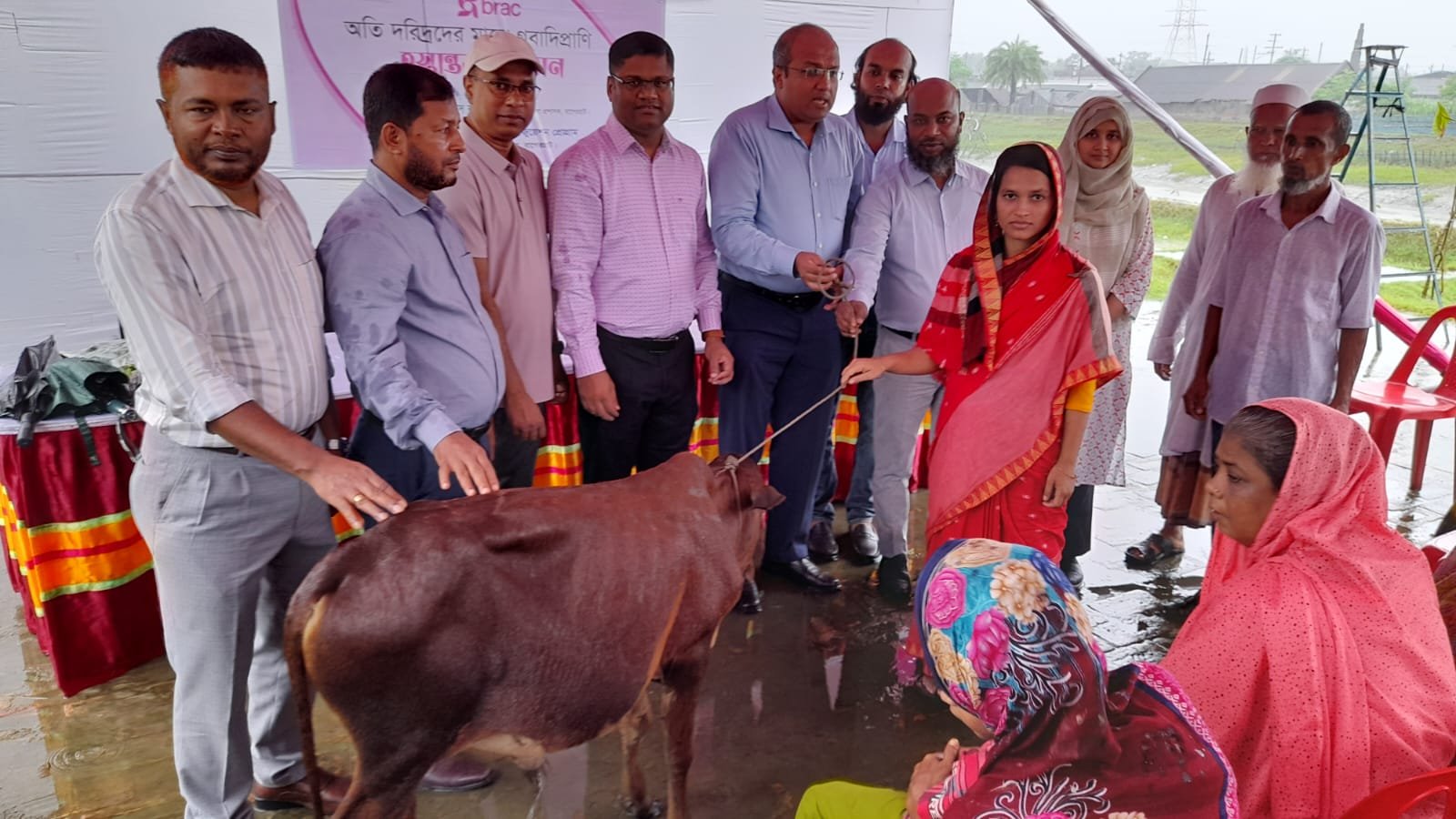‘অতিদারিদ্র্য দূরীকরণ কর্মসূচি’: বাগেরহাটে দরিদ্র জনগোষ্ঠীর জীবনে নতুন সম্ভাবনা