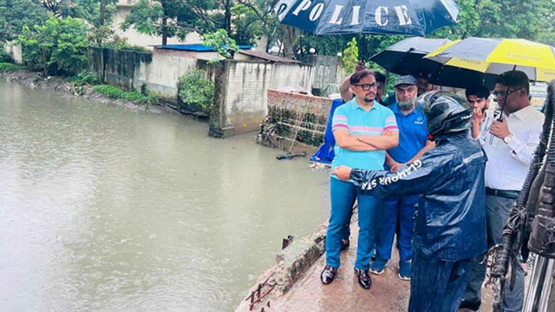 চট্টগ্রাম নগরীতে জলাবদ্ধতার দুইটি কারণ চিহ্নিত, সমাধানের নির্দেশ চসিক মেয়রের