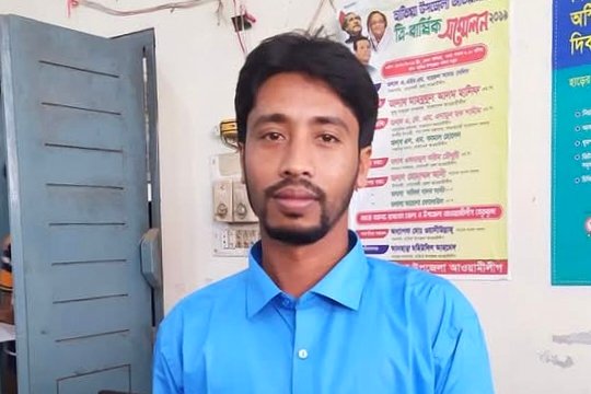 ভাতিজিকে নিয়ে লাপাত্তা যুবলীগ নেতা