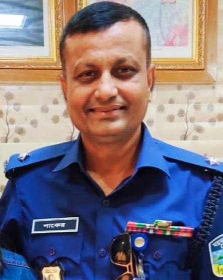 মামলা না নেওয়ায় থানার ওসি কে হুমকি দিলেন আদালতের পিপি