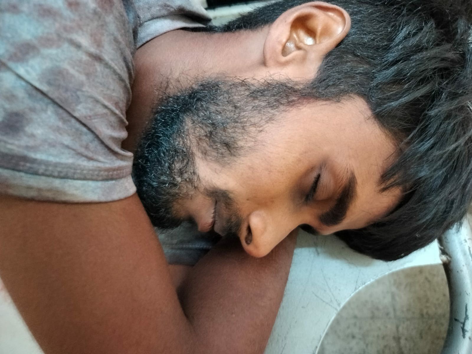 বিএসএফ’র গুলিতে বাংলাদেশী আহত