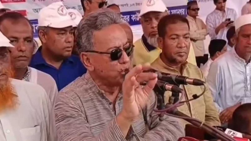 চট্টগ্রাম একটু বৃষ্টি হলে এখনো ডুবে যাচ্ছে : আমির খসরু
