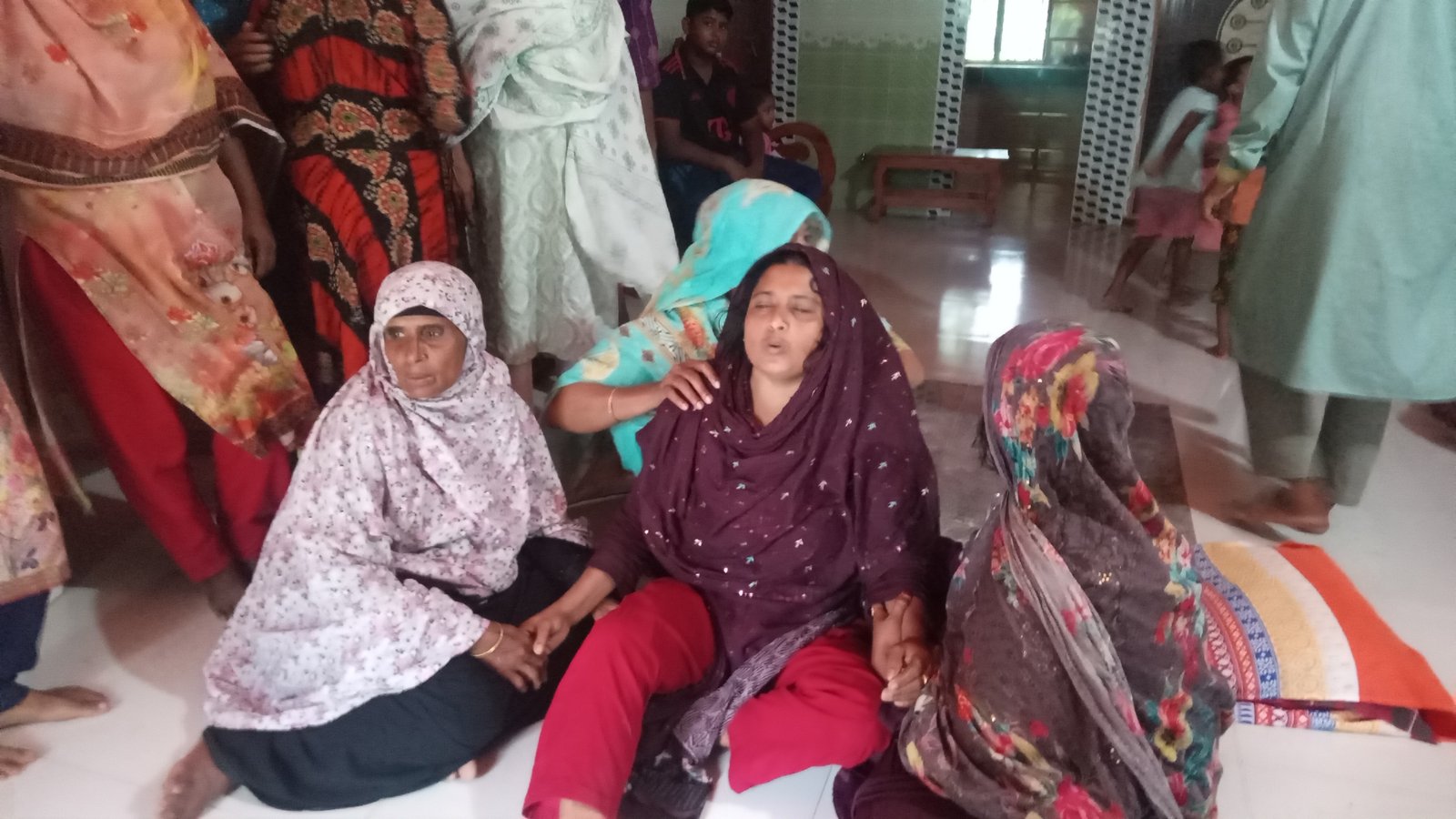 ঝিনাইদহে আধিপত্য বিস্তার নিয়ে সংঘর্ষ, আহত যুবকের মৃত্যু