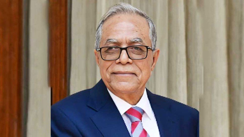 দেশ ছাড়লেন সাবেক রাষ্ট্রপতি আবদুল হামিদ