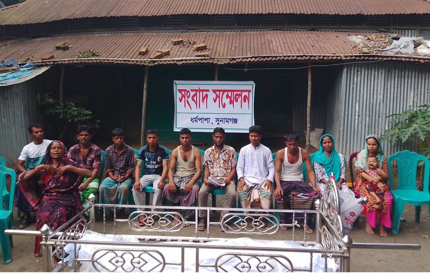 প্রেমিকার ঘরের বারান্দা থেকে কলেজ ছাত্রের ঝুলন্ত লাশ উদ্ধার