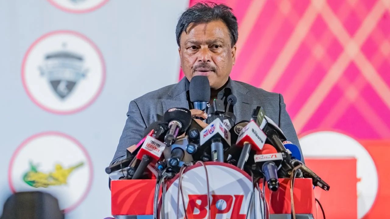 পদত্যাগের কোনো কারণ খুঁজে পাচ্ছি না : ফারুক আহমেদ