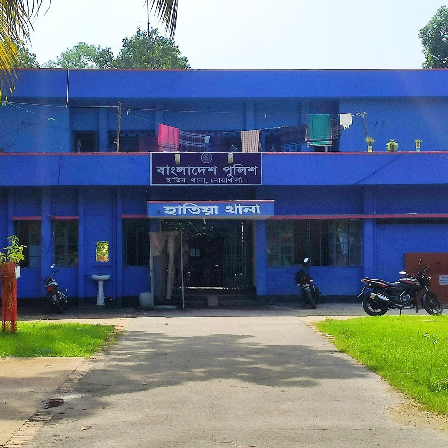 নামাজ পড়ে ফেরার পথে বিদ্যুৎস্পৃষ্টে সাবেক ভাইস চেয়ারম্যানের মৃত্যু