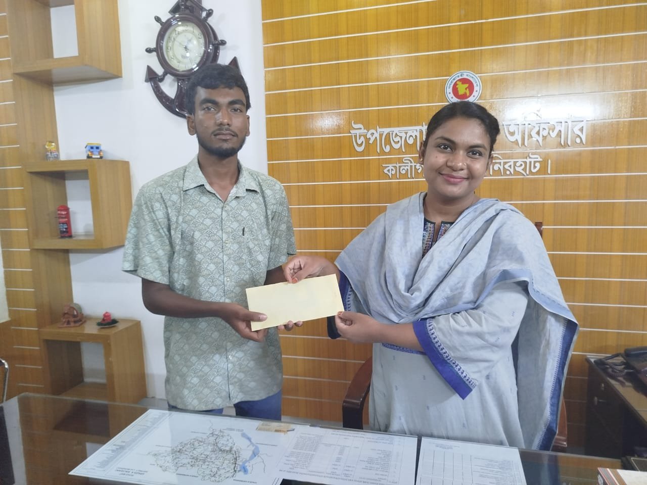 মেধাবী আলালের পাশে দাঁড়ালেন ইউএনও