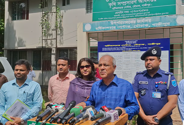মব জাস্টিস কোনোভাবেই গ্রহণযোগ্য নয়: স্বরাষ্ট্র উপদেষ্টা জাহাঙ্গীর আলম