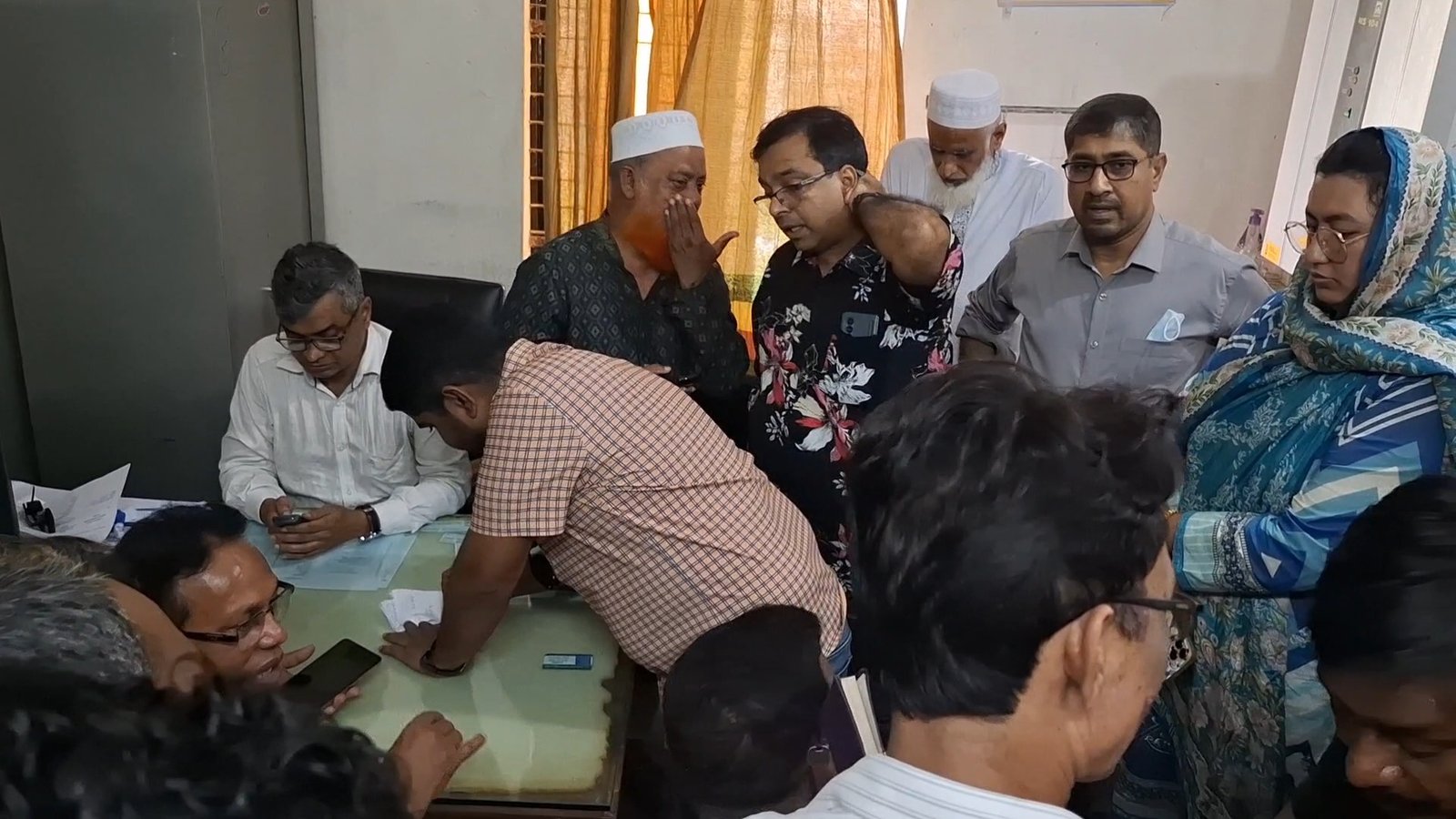 জামালপুরে চিকিৎসক দম্পতির হামলায় সাংবাদিকসহ আহত ২