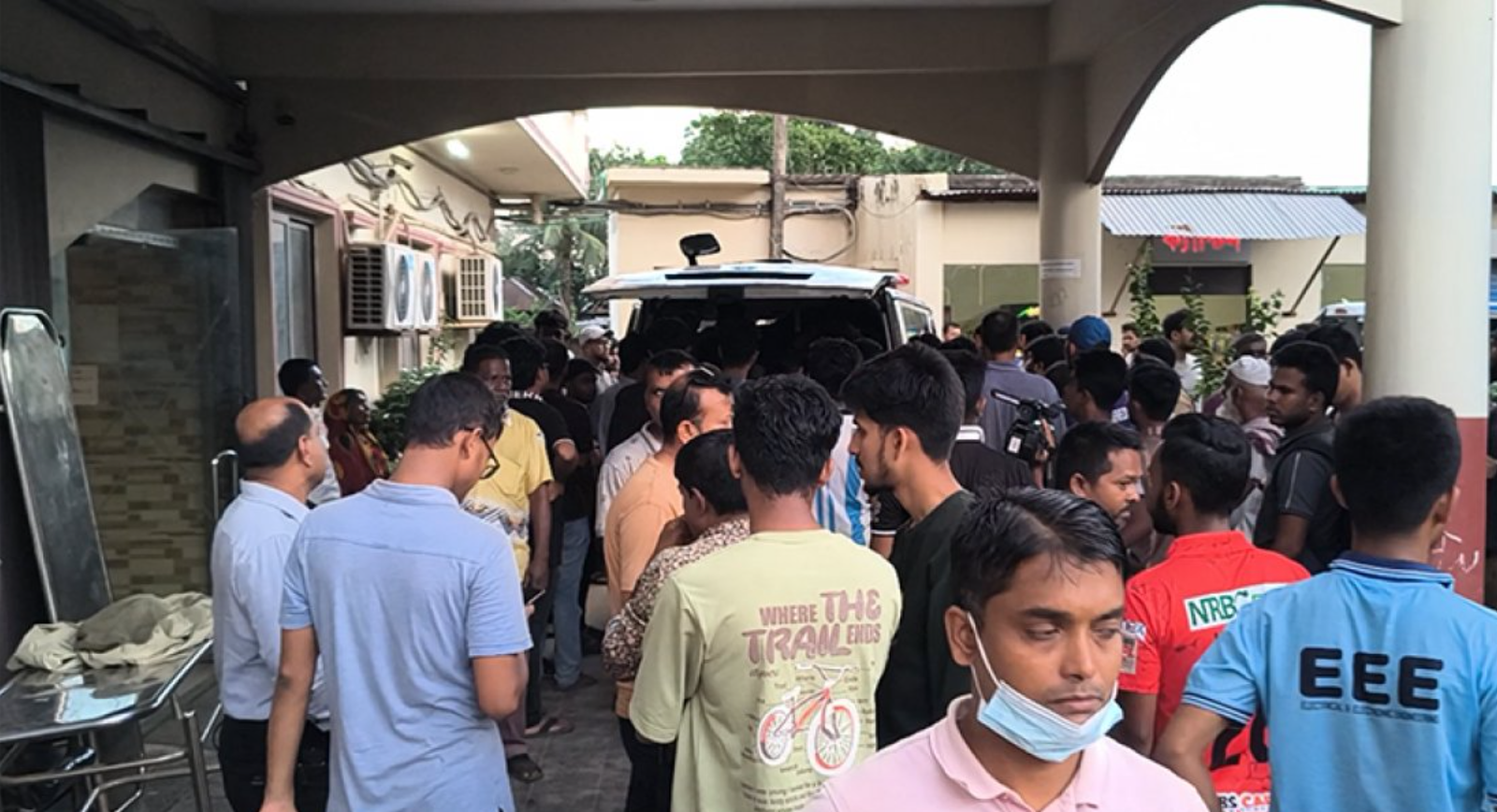 পরীক্ষা না দিয়ে পদ্মা নদীতে গোসল, ডুবে দুই শিক্ষার্থীর মৃত্যু